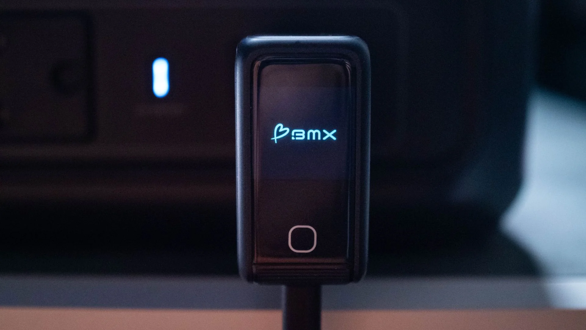 BMX GaNsta 140W GaN charger testing