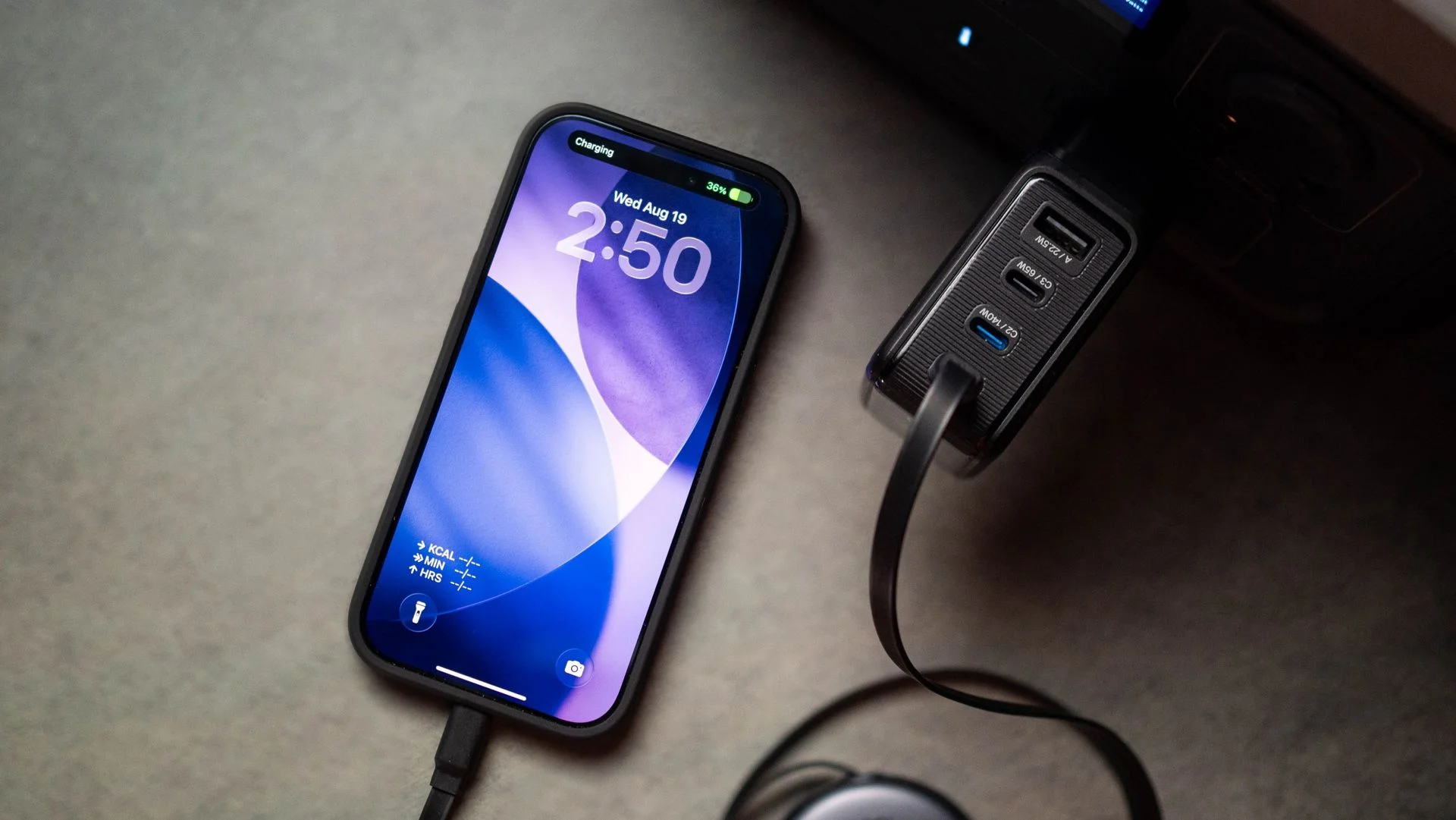 BMX GaNsta 140W: A Versatile Travel Charger for Multiple Devices