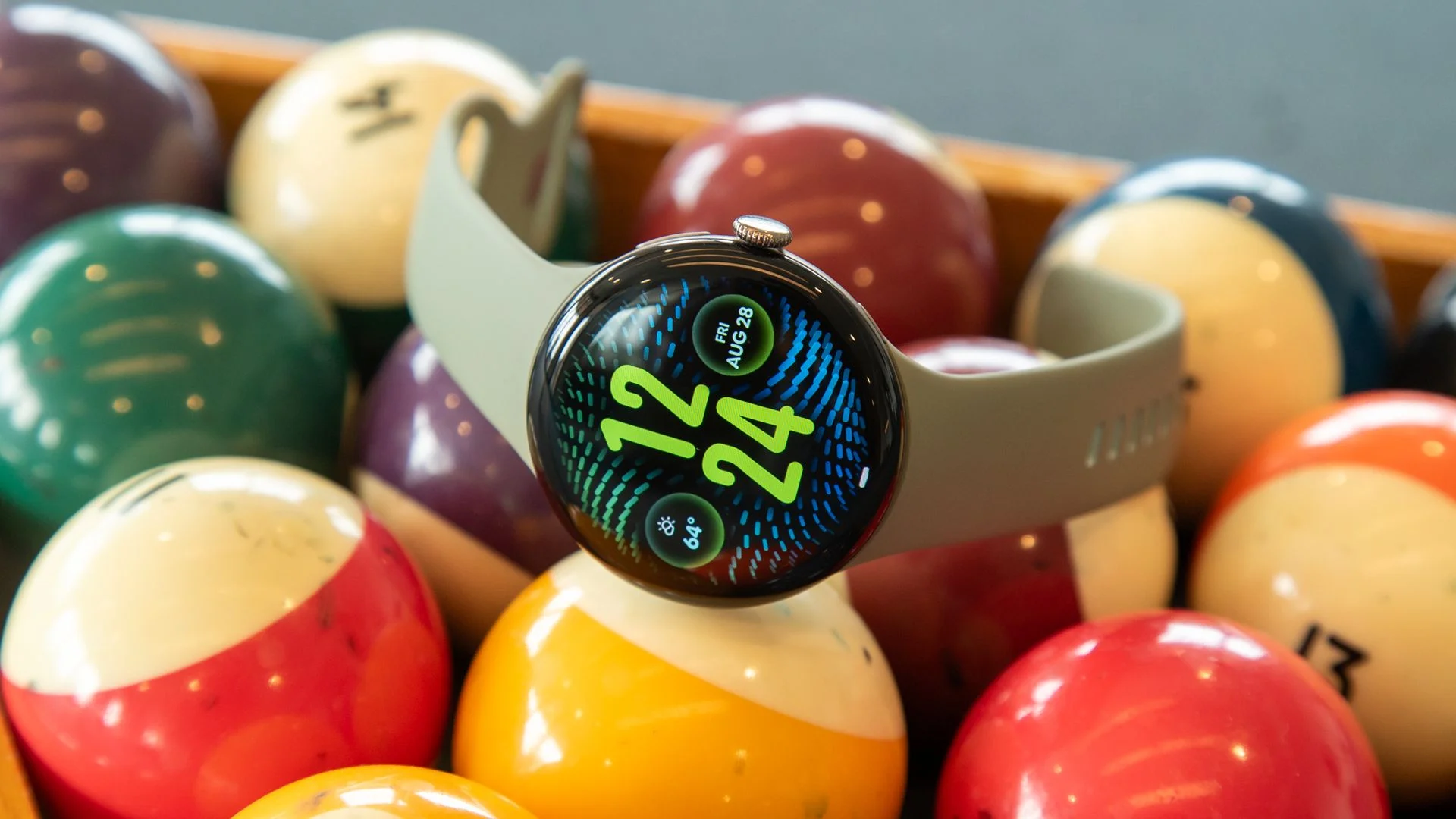 New Google Wearable Emerges at FCC, Potentially Filling Fitbit Charge Void